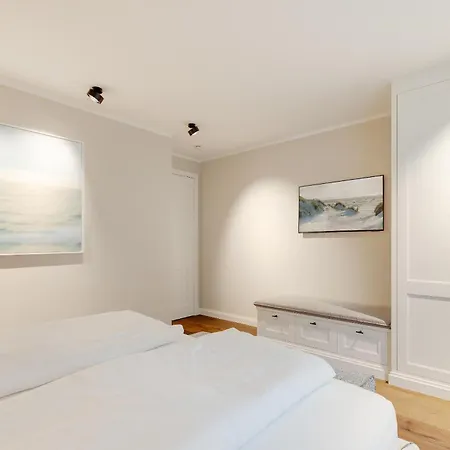 Sueder Hus Holiday home Wenningstedt-Braderup
