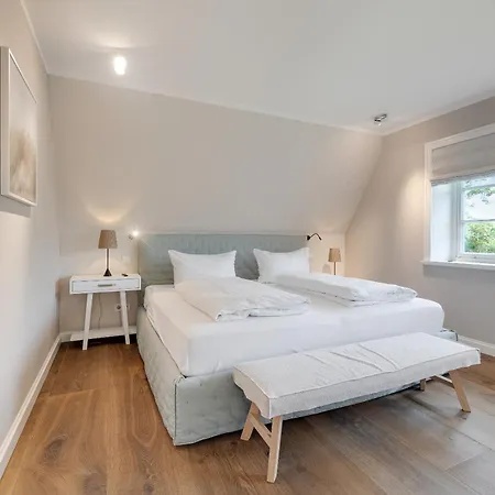 Holiday home Sueder Hus Wenningstedt-Braderup