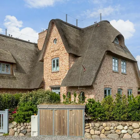 Sueder Hus Holiday home Wenningstedt-Braderup